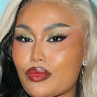 Ella Thomas (Love Island) Naakt