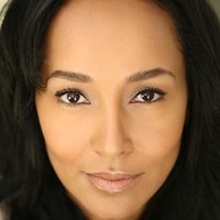 Ellen Ewusie Naakt