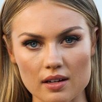 Elyse Knowles Naakt