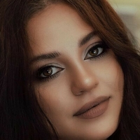 Emalia Genie Safia Naakt