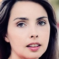 Emilie Cazenave Naakt