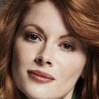 Emily Beecham Naakt