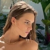 Emily Feld - Fakes Naakt