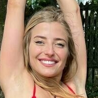 emily-smith Naakt