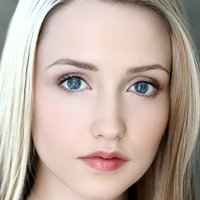 Emily Tennant Naakt