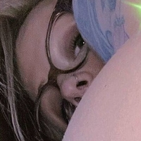 Emily Tokes Naakt