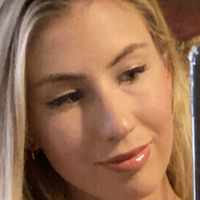 Emma K Naakt