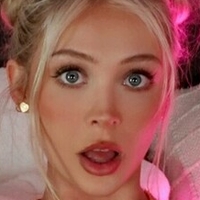 Emma Louise Naakt
