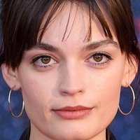 Emma Mackey Naakt
