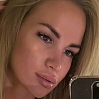Erin Leslie Naakt