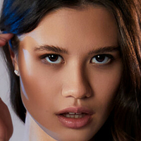 Evelin Naakt