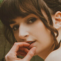 Flora Rodgers Naakt