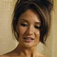 Genevieve Guzchack Naakt