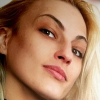 Goddess Elza Naakt