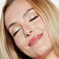 Grace Kinstler Naakt