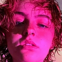 Hadley Nelson Naakt