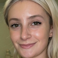 Hailey Sinclair Naakt