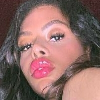 Halle Hayes Naakt