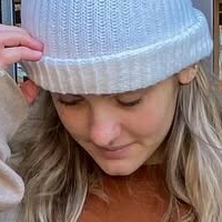 Hannah Schlenker Naakt