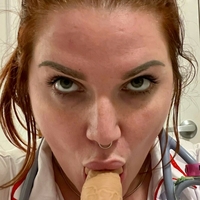 headnurseincharge Naakt