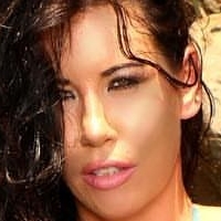 Heather Kirby Curvy Naakt