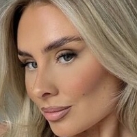 Holly McAllister Naakt