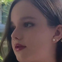 Isabella Ardley Naakt