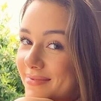 Isabella Stoisavljevic Zerpa Naakt