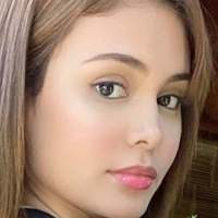Ivana Alawi Naakt