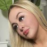 Izzy Davies Naakt