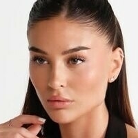 Janina Modica Naakt