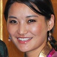 Jetsun Pema Naakt