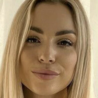 Julia Schwab Naakt