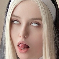 Julia Situn Naakt