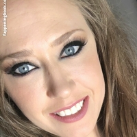 kagneylinn Naakt