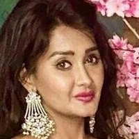 Kanchi Singh Naakt