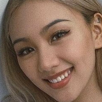 Kathy Zheng Naakt