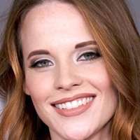 Katie Leclerc Naakt