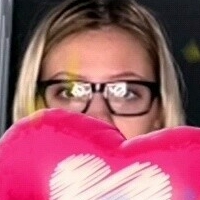 Katie R Naakt