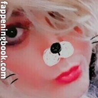 katmeowsk Naakt