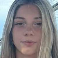 Kayla Fruit Naakt