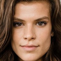 Kelley Missal Naakt