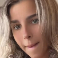 kellieexo Naakt