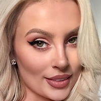 Kelly Naakt