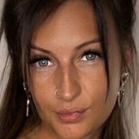 Kerrie Essex Baker Naakt