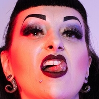 Lady VI Naakt