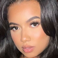 Laila Naakt