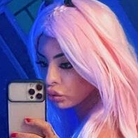 Larissa Máximo Naakt