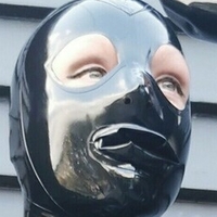 latex_neko Naakt