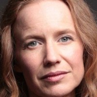 Laura Cayouette Naakt